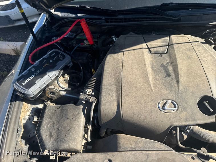 image for item ER2482 2014 Lexus IS 