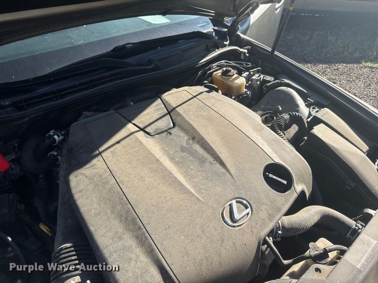 image for item ER2482 2014 Lexus IS 