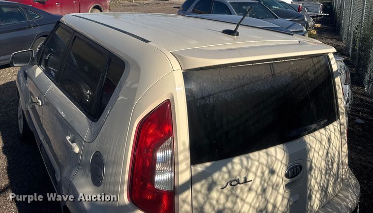 image for item ER2483 2013 Kia Soul SUV