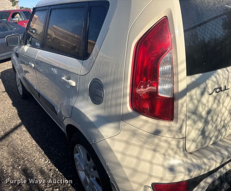 image for item ER2483 2013 Kia Soul SUV