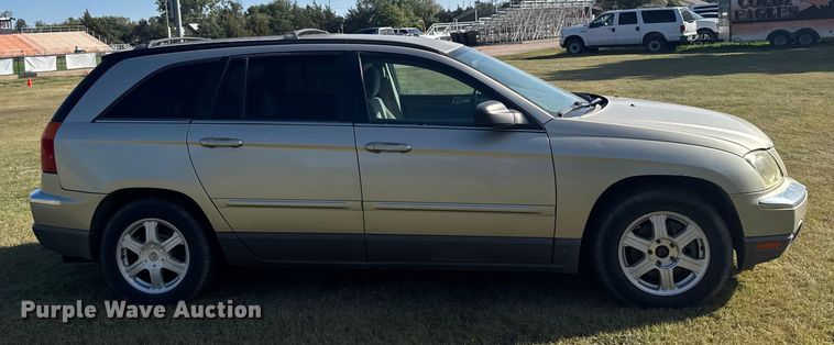 image for item ER2486 2005 Chrysler Pacifica SUV