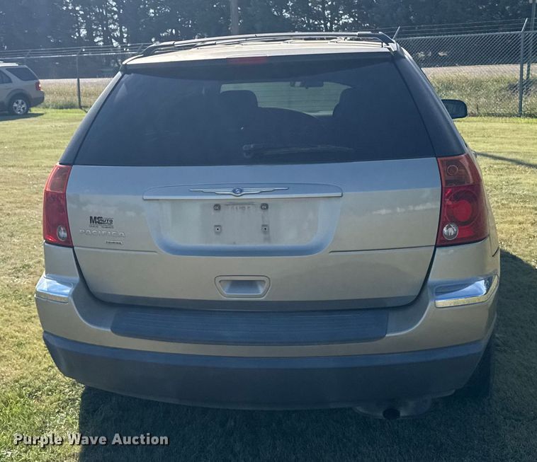 image for item ER2486 2005 Chrysler Pacifica SUV