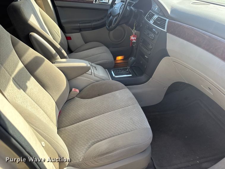 image for item ER2486 2005 Chrysler Pacifica SUV