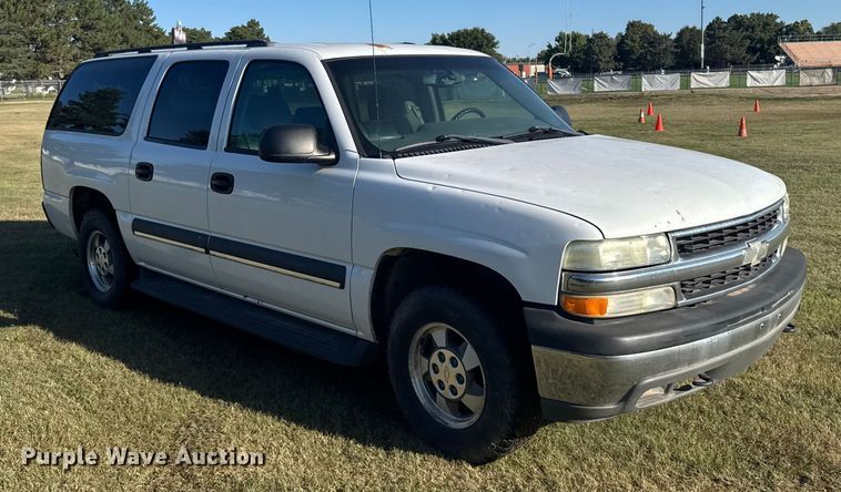 image for item ER2487 2003 Chevrolet Suburban SUV