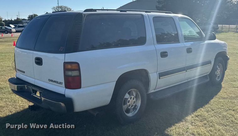 image for item ER2487 2003 Chevrolet Suburban SUV