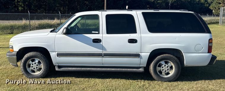 image for item ER2487 2003 Chevrolet Suburban SUV