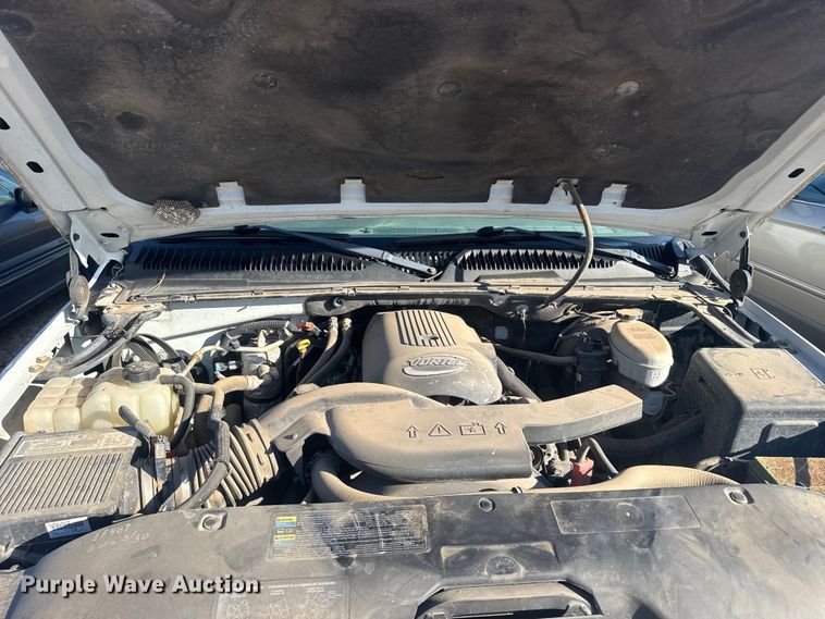 image for item ER2487 2003 Chevrolet Suburban SUV