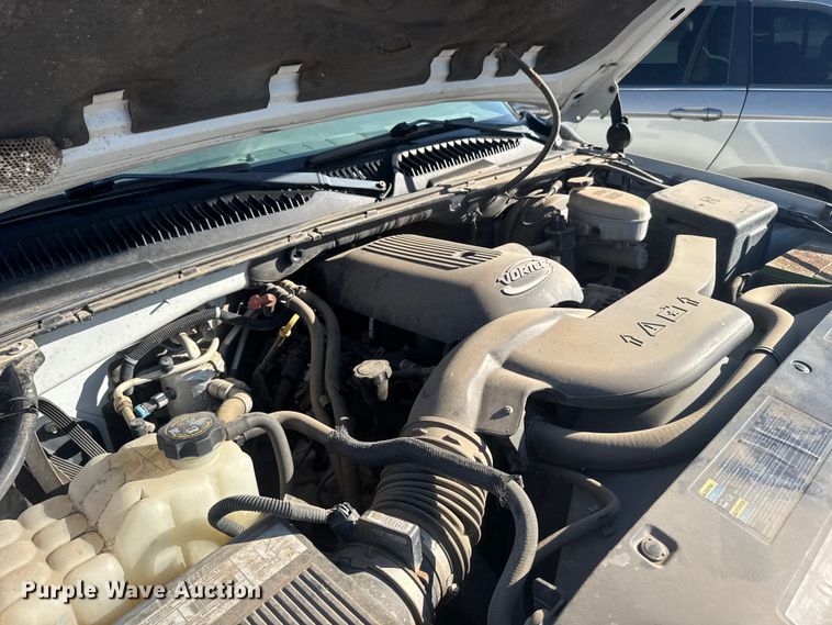 image for item ER2487 2003 Chevrolet Suburban SUV