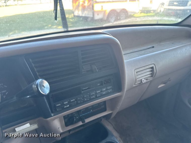 image for item ER2488 1993 Ford Ranger SuperCab pickup truck