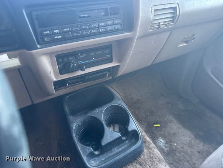 image for item ER2488 1993 Ford Ranger SuperCab pickup truck