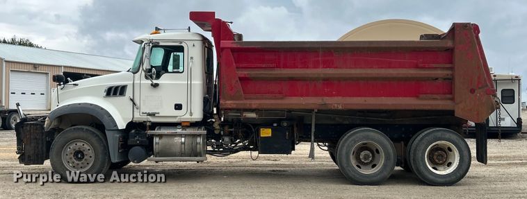 image for item ET3212 2010 Mack GU713 dump truck