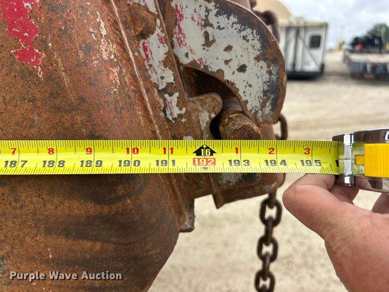 image for item ET3212 2010 Mack GU713 dump truck