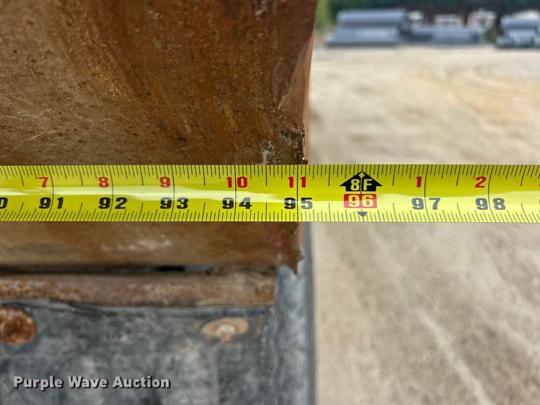 image for item ET3212 2010 Mack GU713 dump truck