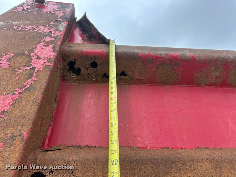 image for item ET3212 2010 Mack GU713 dump truck