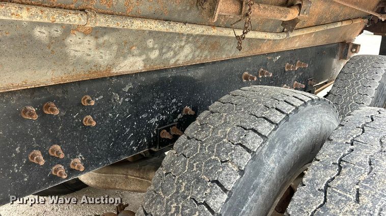 image for item ET3212 2010 Mack GU713 dump truck