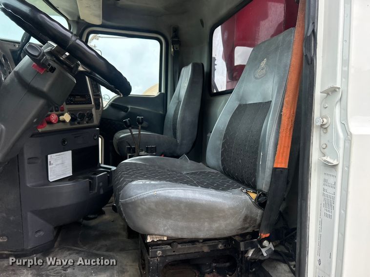 image for item ET3212 2010 Mack GU713 dump truck