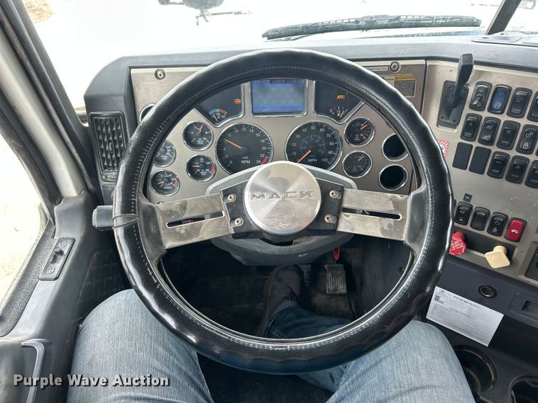 image for item ET3212 2010 Mack GU713 dump truck