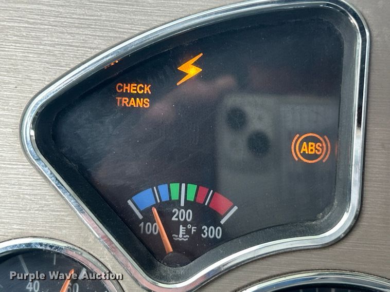 image for item ET3212 2010 Mack GU713 dump truck