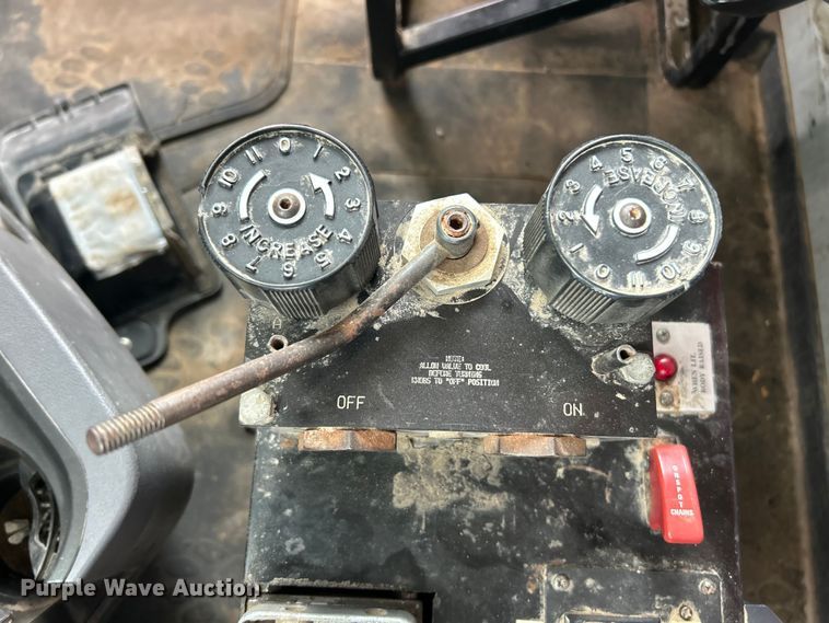 image for item ET3212 2010 Mack GU713 dump truck