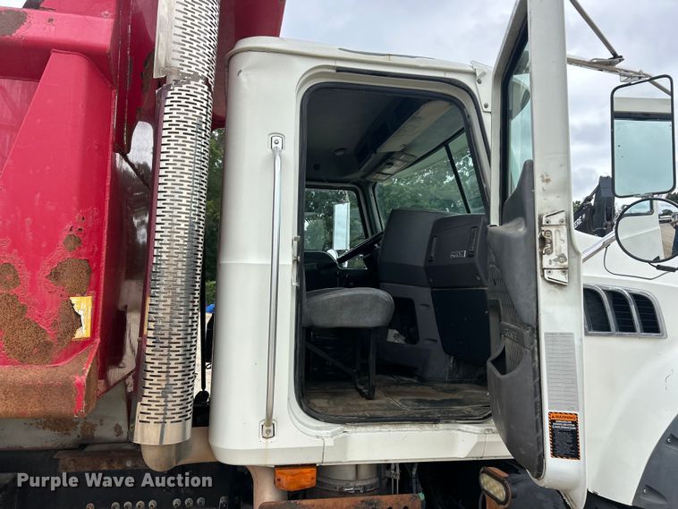 image for item ET3212 2010 Mack GU713 dump truck