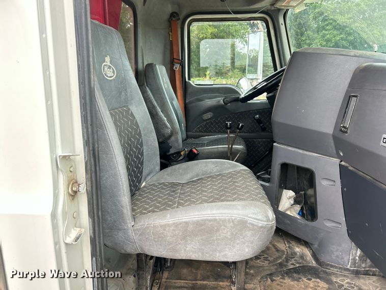 image for item ET3212 2010 Mack GU713 dump truck