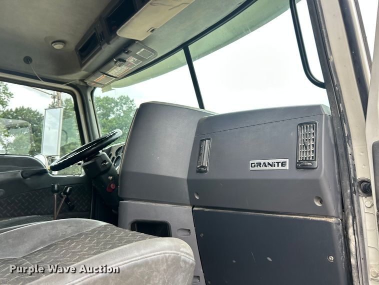 image for item ET3212 2010 Mack GU713 dump truck