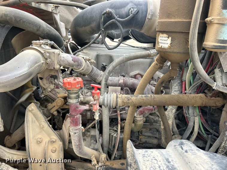 image for item ET3212 2010 Mack GU713 dump truck