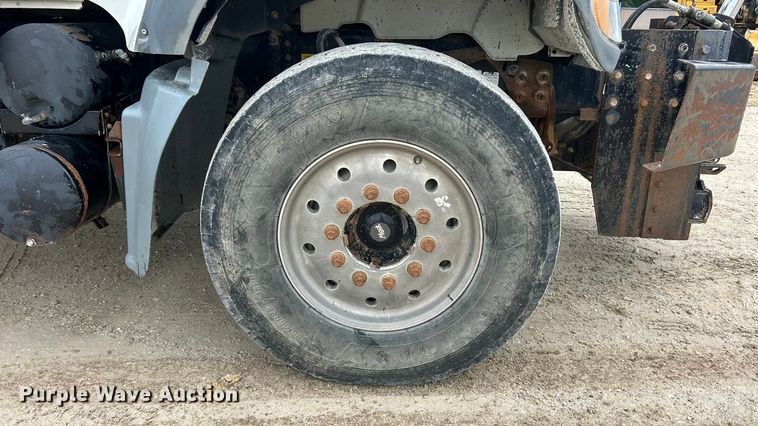 image for item ET3212 2010 Mack GU713 dump truck