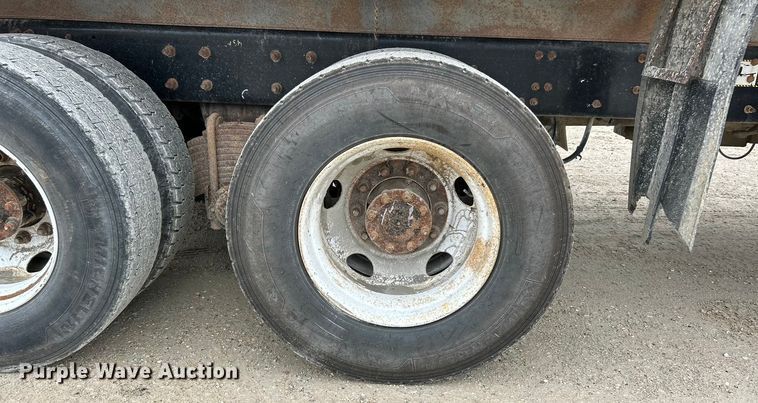 image for item ET3212 2010 Mack GU713 dump truck