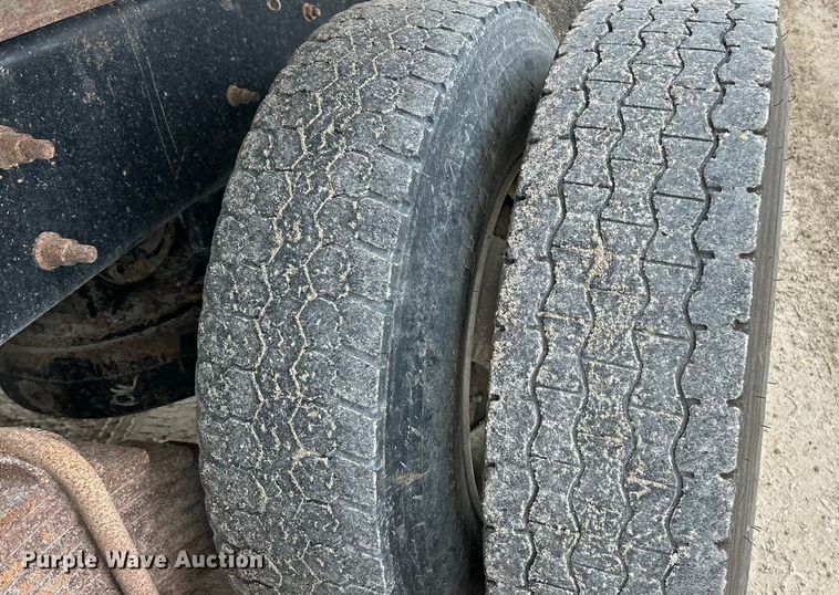 image for item ET3212 2010 Mack GU713 dump truck