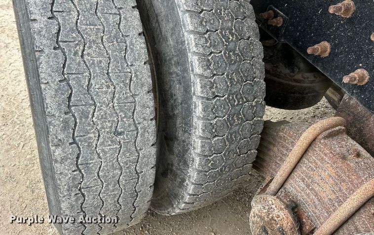 image for item ET3212 2010 Mack GU713 dump truck