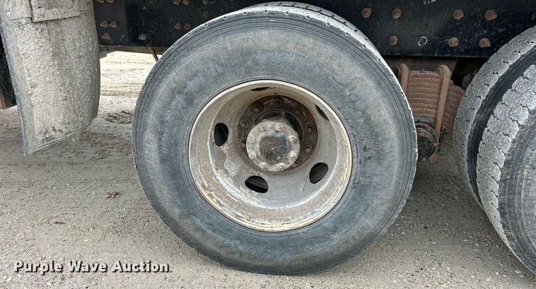 image for item ET3212 2010 Mack GU713 dump truck