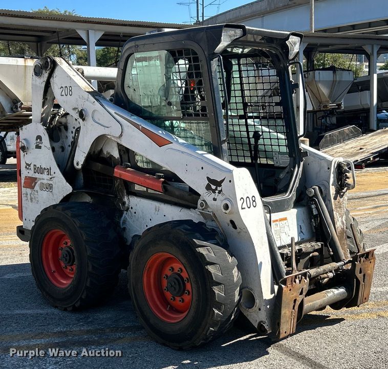 MINI CARGADOR SOBRE RUEDAS 2019 BOBCAT S650