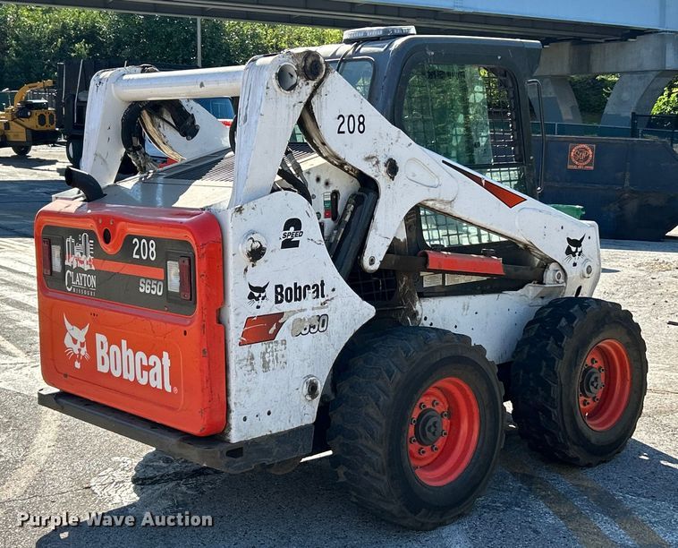 MINI CARGADOR SOBRE RUEDAS 2019 BOBCAT S650