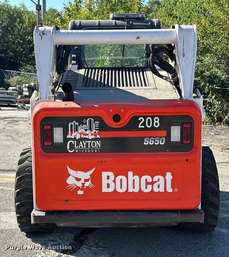 image for item ET3213 2019 Bobcat S650 skid steer loader
