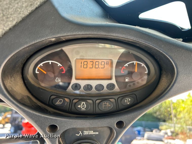 image for item ET3213 2019 Bobcat S650 skid steer loader