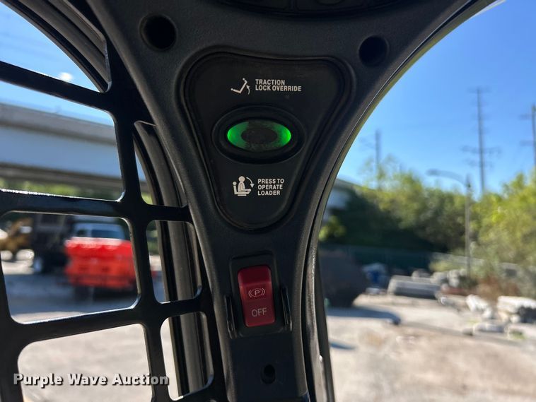 image for item ET3213 2019 Bobcat S650 skid steer loader