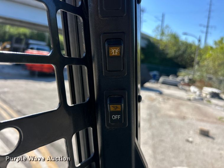 image for item ET3213 2019 Bobcat S650 skid steer loader