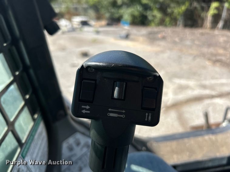 image for item ET3213 2019 Bobcat S650 skid steer loader