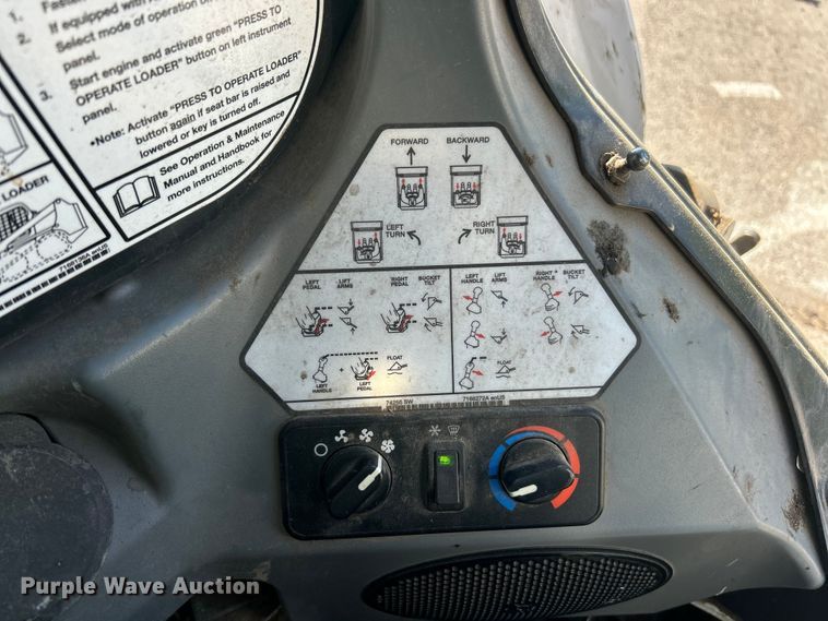 image for item ET3213 2019 Bobcat S650 skid steer loader