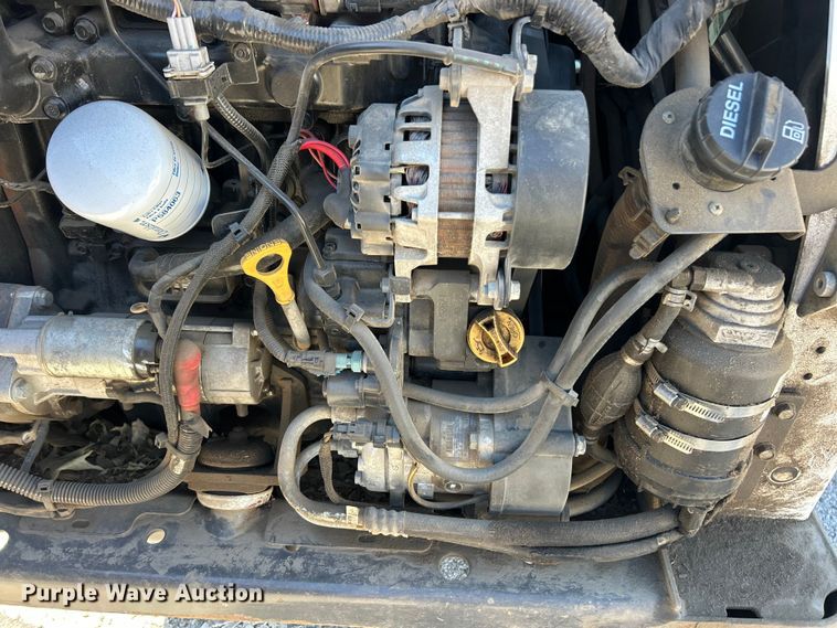 image for item ET3213 2019 Bobcat S650 skid steer loader