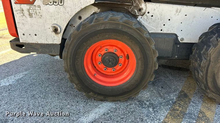 image for item ET3213 2019 Bobcat S650 skid steer loader
