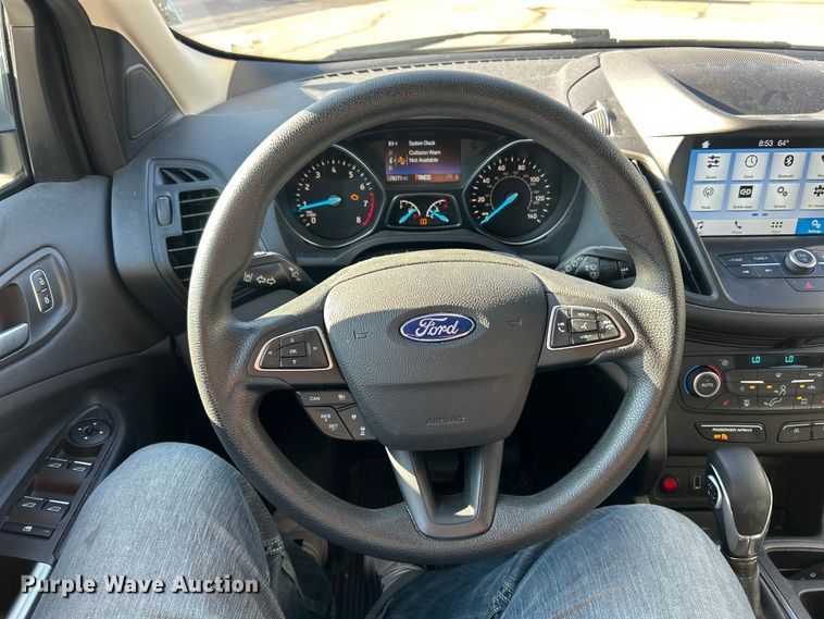 image for item ET3216 2019 Ford Escape SE SUV