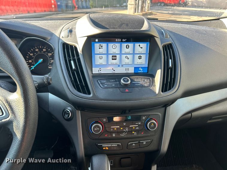 image for item ET3216 2019 Ford Escape SE SUV