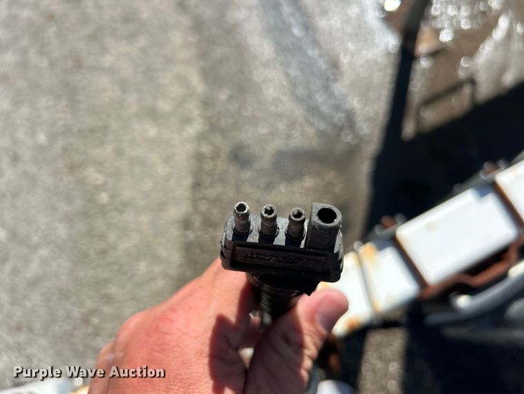 image for item ET3217 2013 American Signal message board trailer