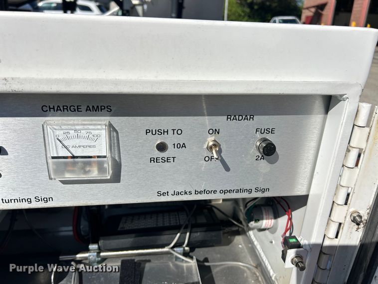 image for item ET3217 2013 American Signal message board trailer