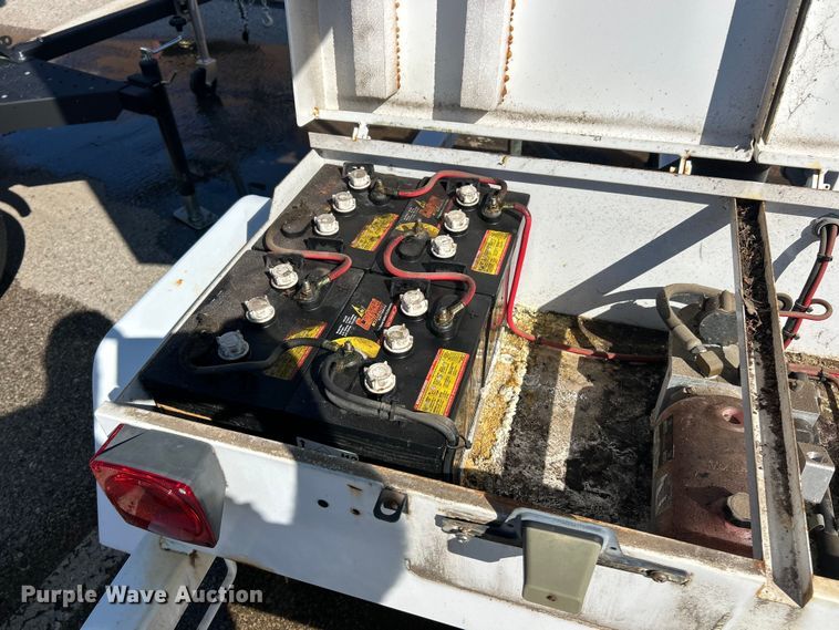 image for item ET3217 2013 American Signal message board trailer