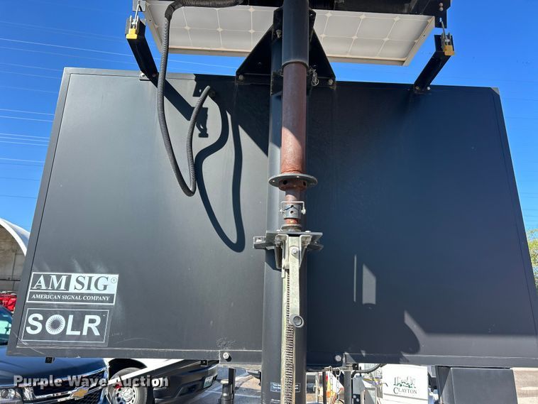 image for item ET3217 2013 American Signal message board trailer