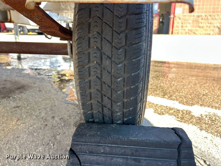 image for item ET3217 2013 American Signal message board trailer