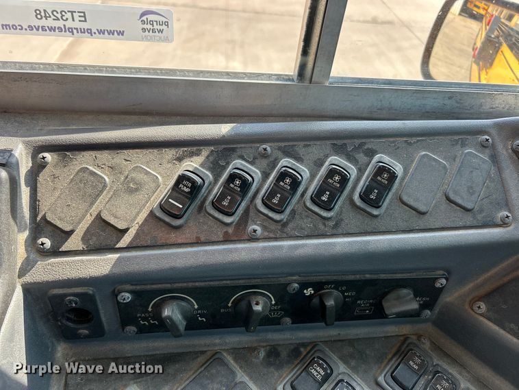 image for item ET3248 2013 Blue Bird Vision school bus